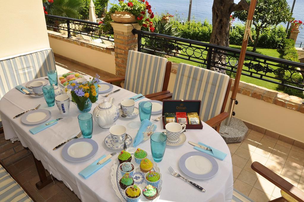 Villa Romantica Перама Екстериор снимка