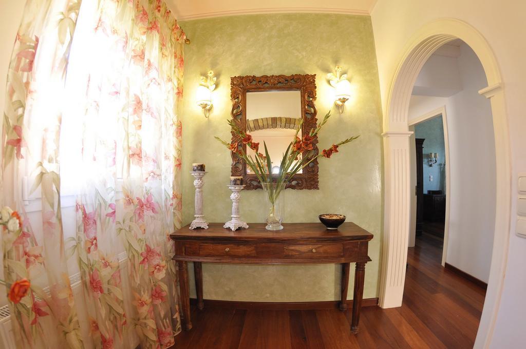 Villa Romantica Перама Стая снимка