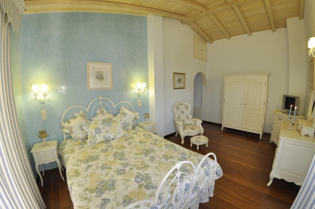 Villa Romantica Перама Стая снимка