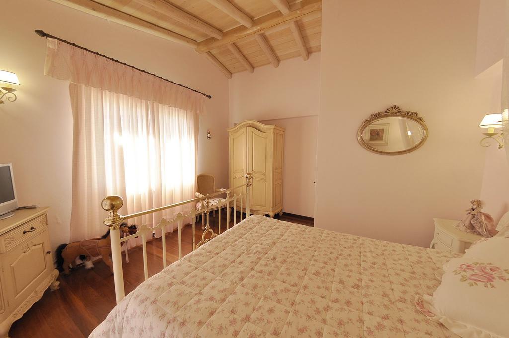 Villa Romantica Перама Стая снимка